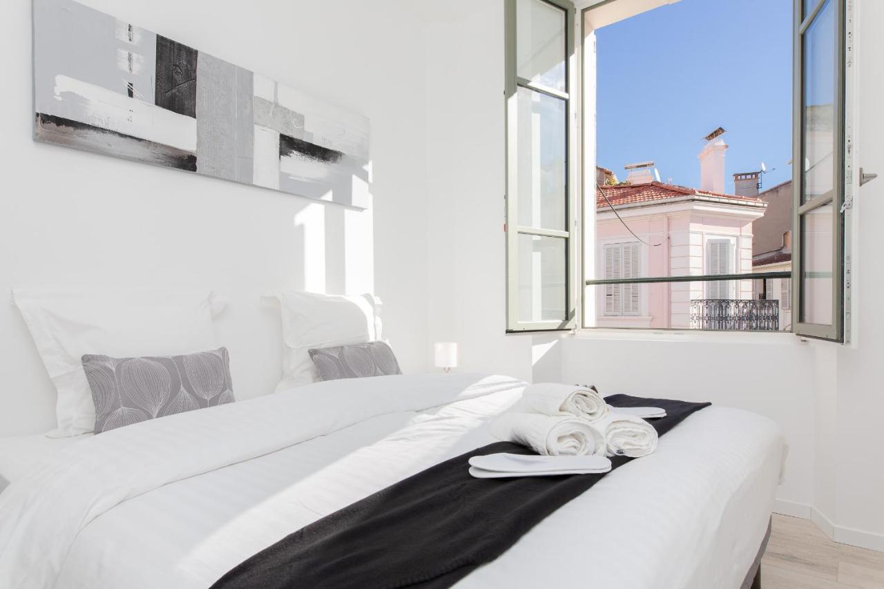 Anzur Yourhosthelper Appartement